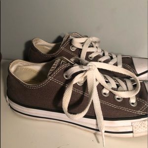 Low top converse